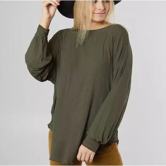 Free People Shimmy Shake Long Sleeve Top in Olive Green. Size M - Picture 2 of 7